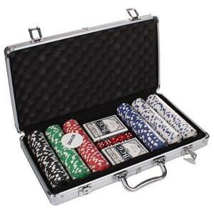 Merco Poker Set 300 v alu kufříku (VÝPRODEJ)